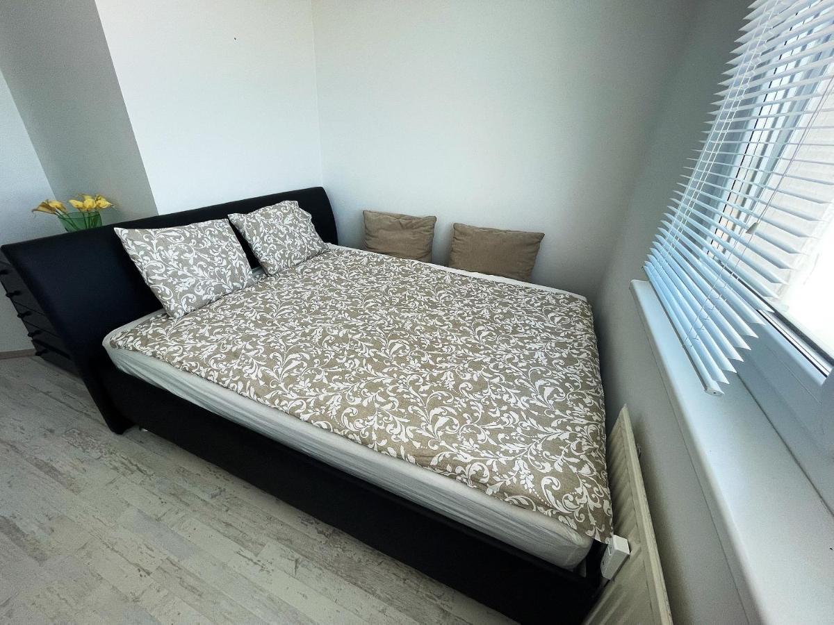 וינה Schone Wohnung Mit Dachterrasse מראה חיצוני תמונה