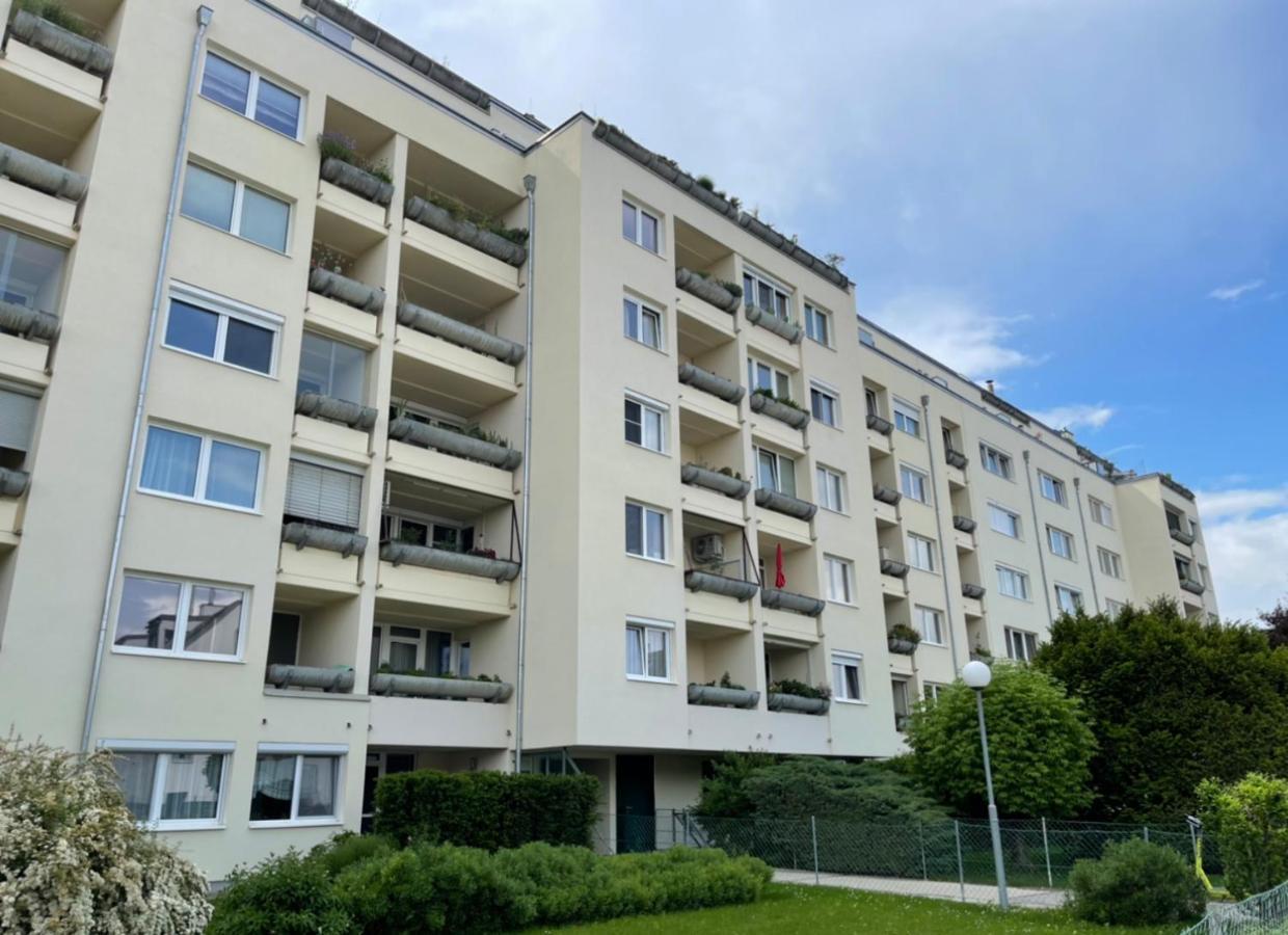 וינה Schone Wohnung Mit Dachterrasse מראה חיצוני תמונה